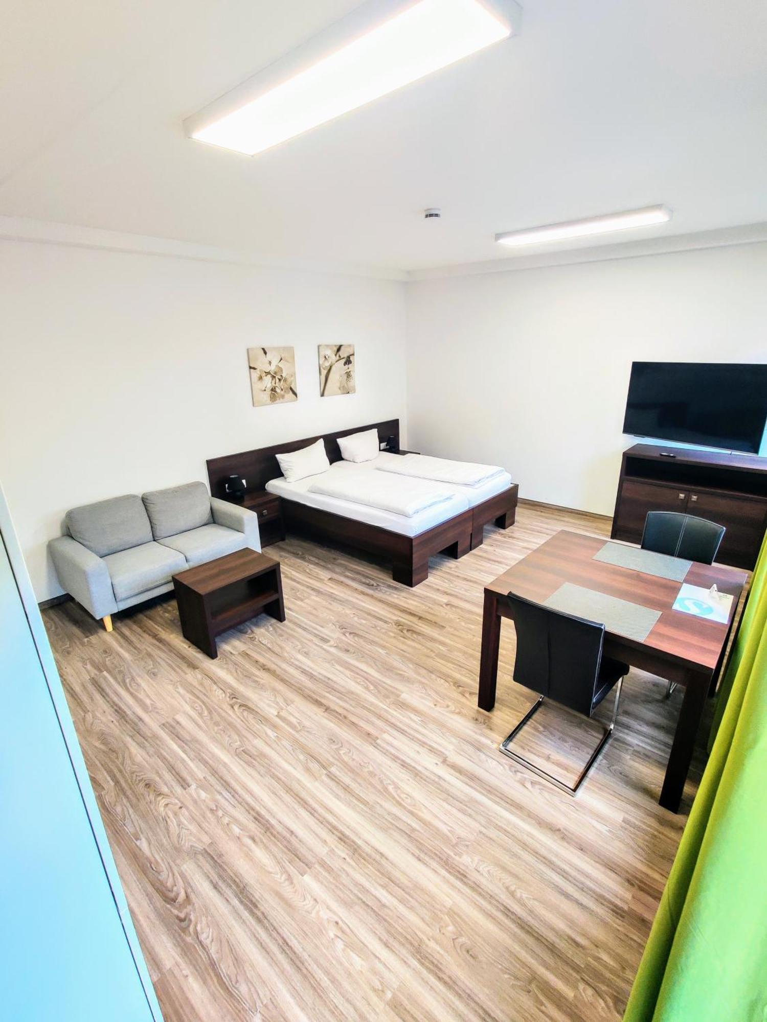 Boardinghouse - Stadtvilla Budget Schweinfurt Esterno foto