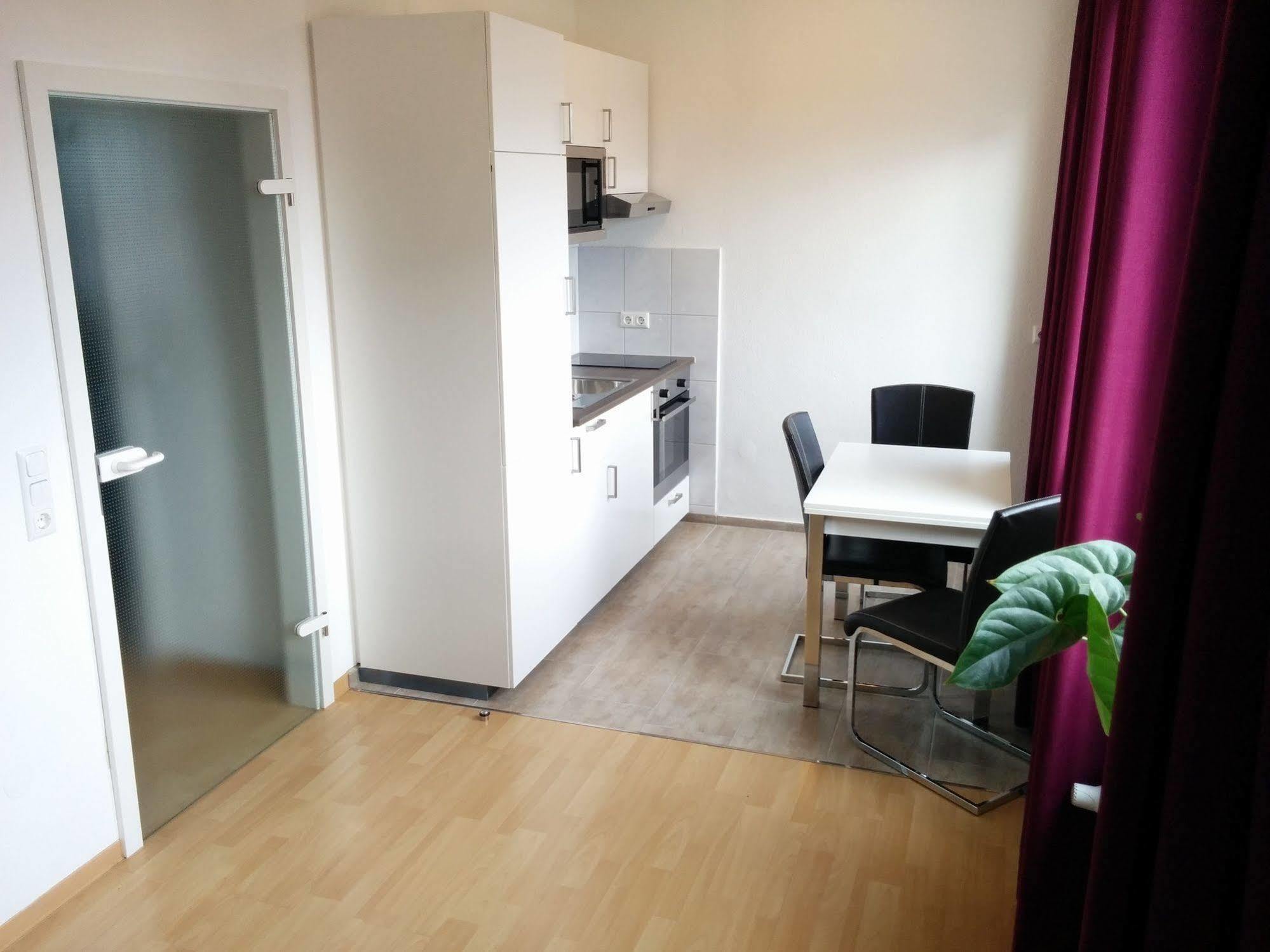 Boardinghouse - Stadtvilla Budget Schweinfurt Esterno foto