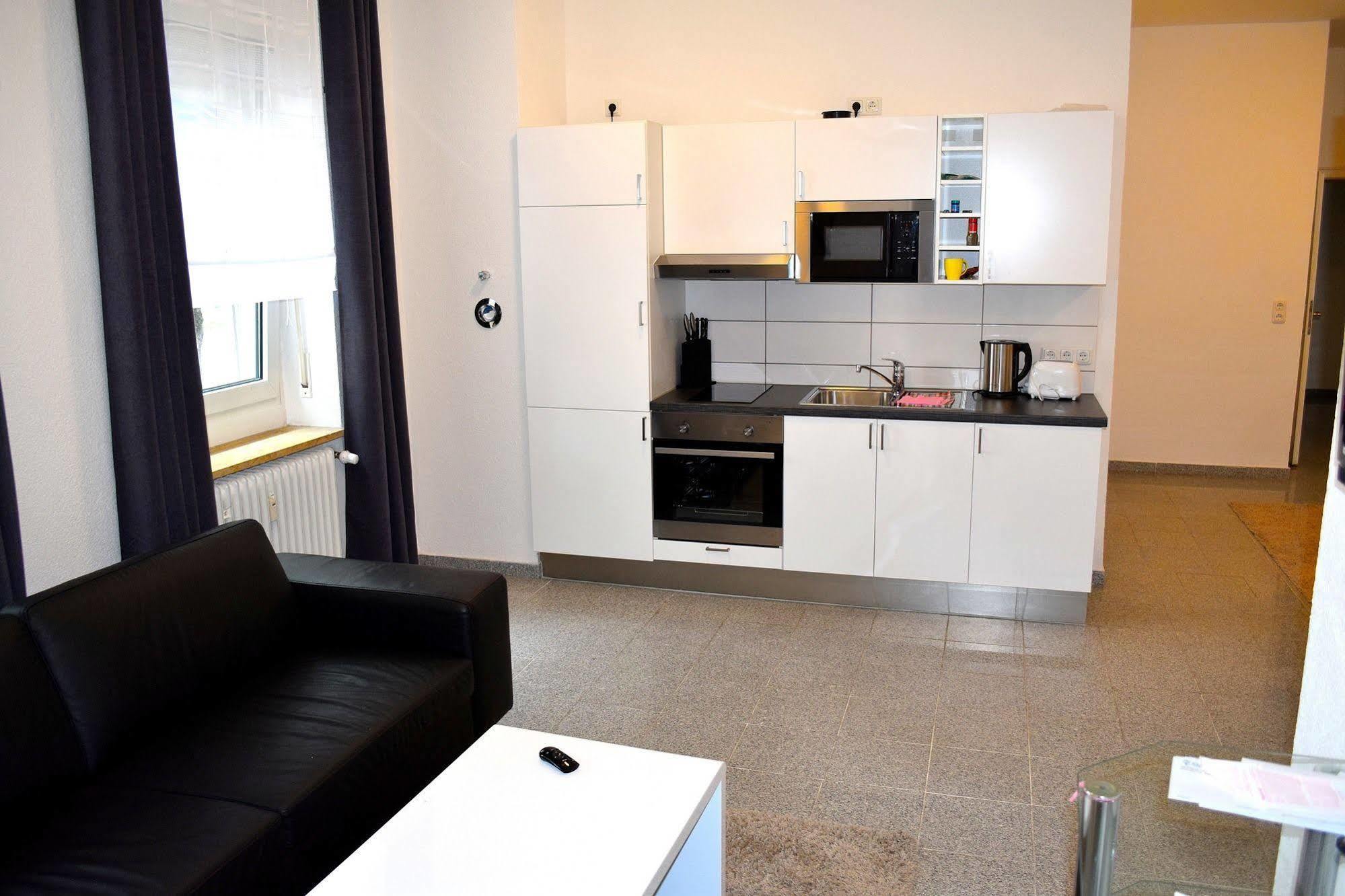 Boardinghouse - Stadtvilla Budget Schweinfurt Esterno foto