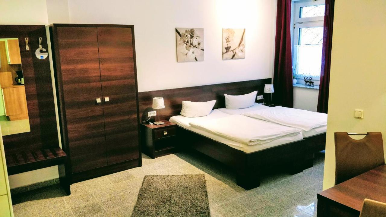 Boardinghouse - Stadtvilla Budget Schweinfurt Esterno foto